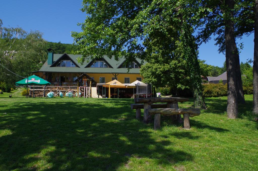 Penzion Pramen Vinne Exterior photo